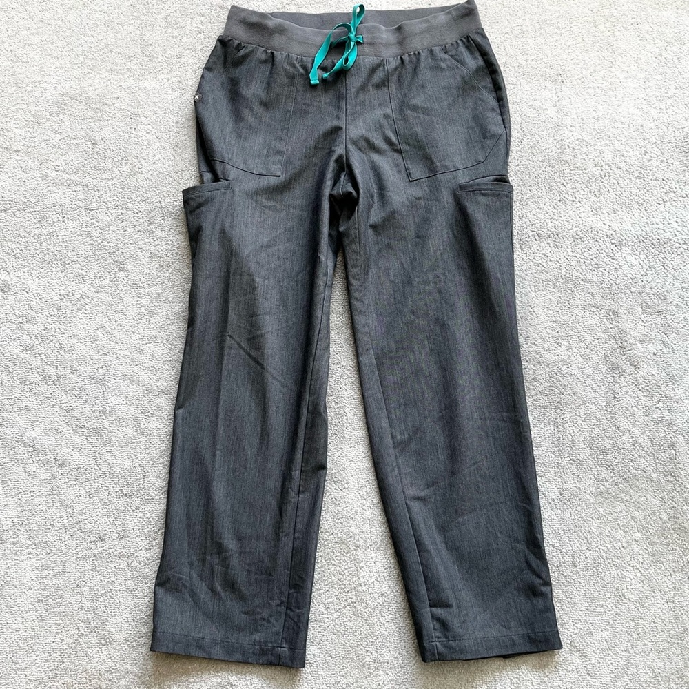 FIGS TECHNICAL COLLECTION PANTS SIZE MEDIUM NURSE DOCTOR HOSPITAL SCRUBS - Picture 1 of 9